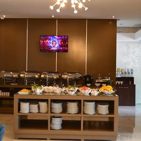 Отель Union 4*