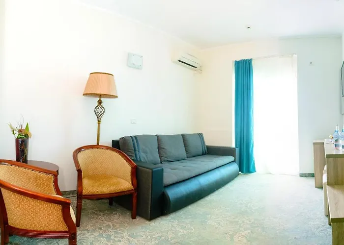 Ξενοδοχείο Union 4*